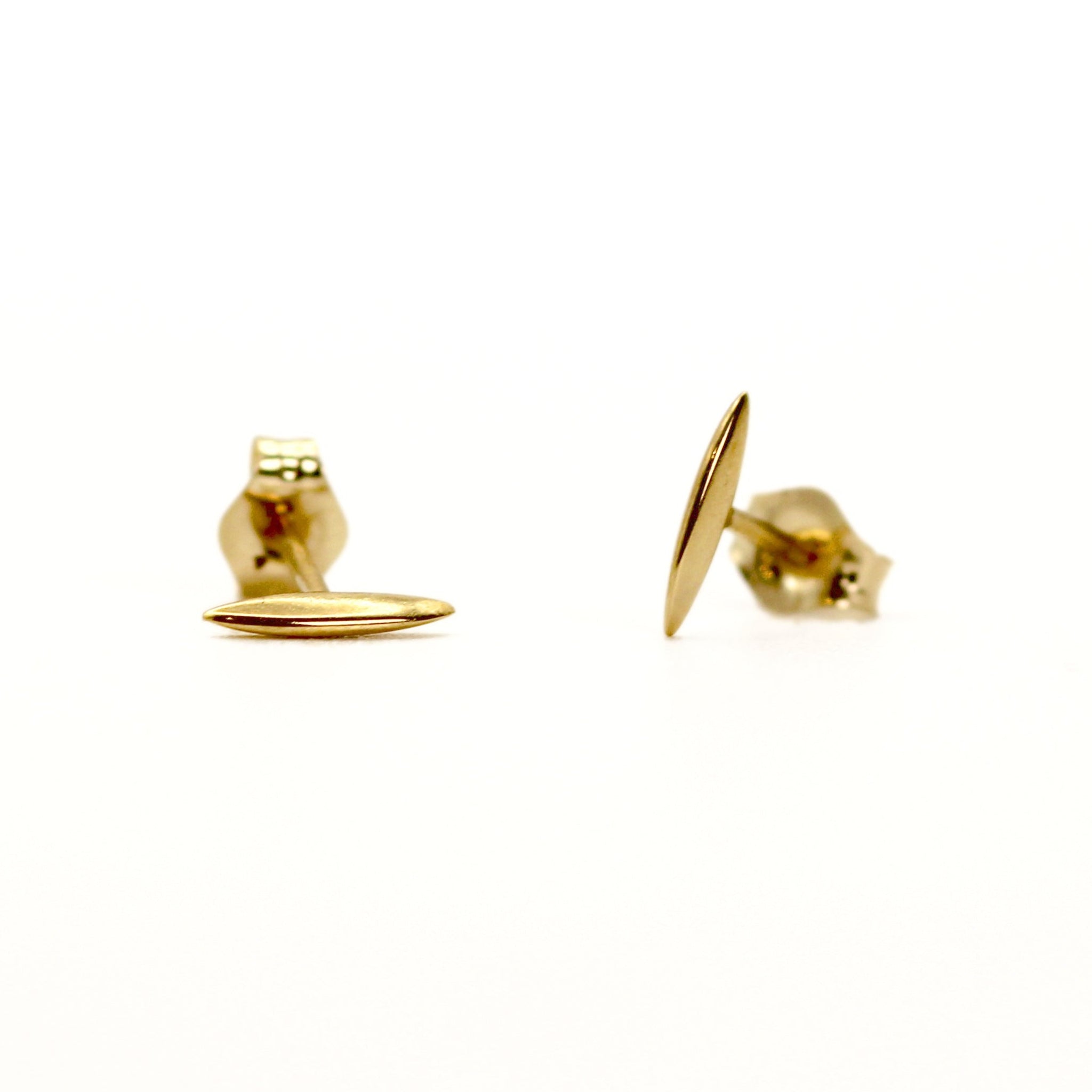 14k Gold Chic Bar Earrings – VicStone.NYC