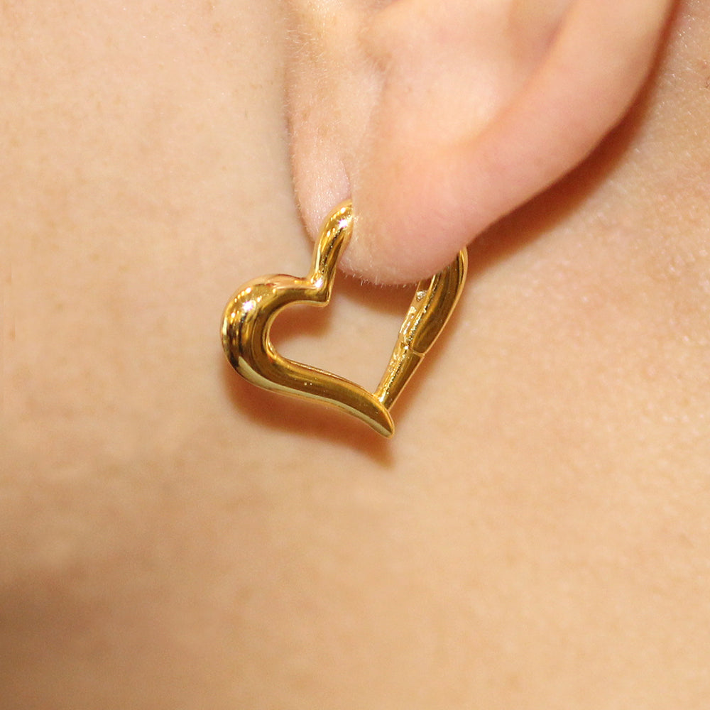 14K Gold Unique Lovely Heart Shape Hoop Earrings