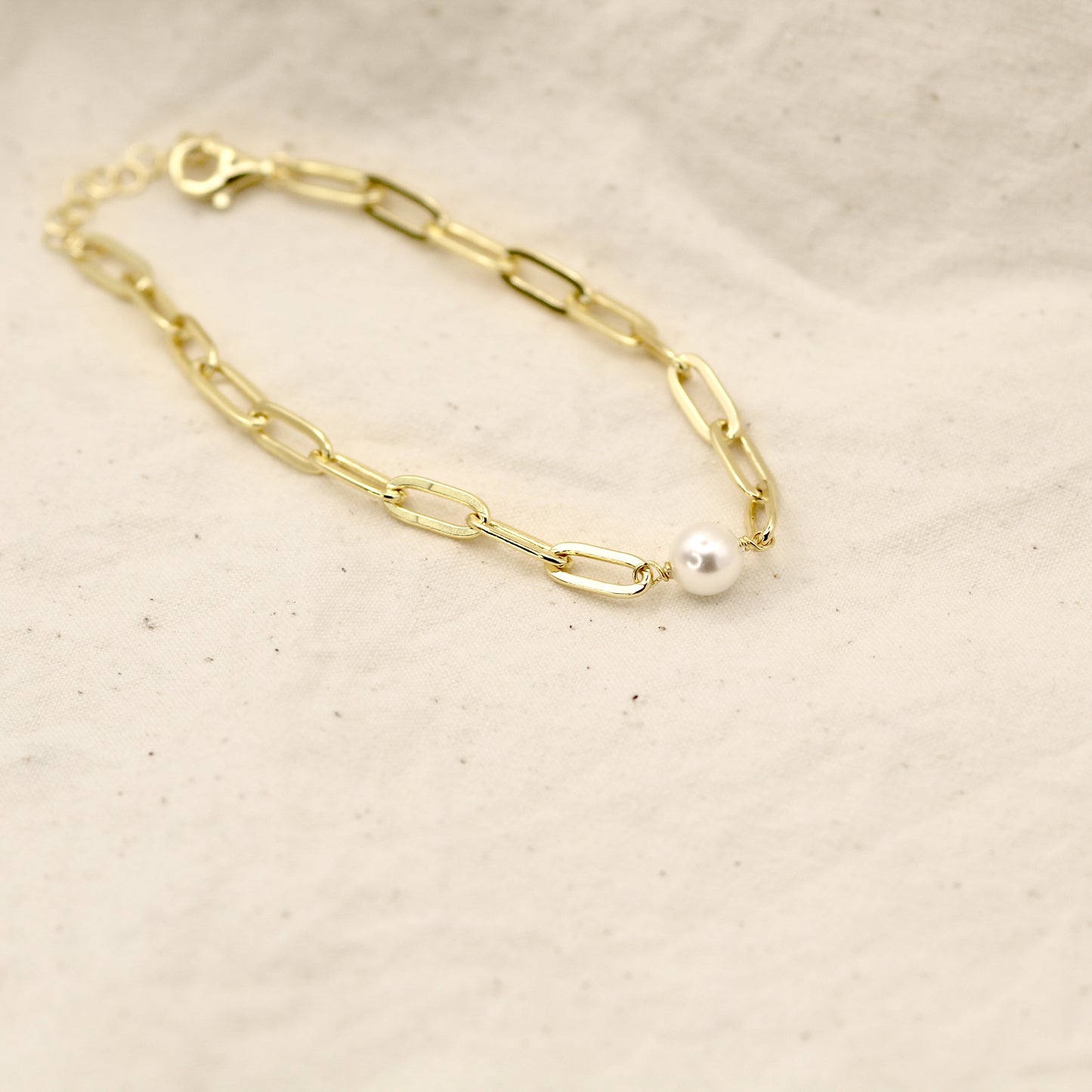 Pearl Paperclip Chain Gold Bracelet