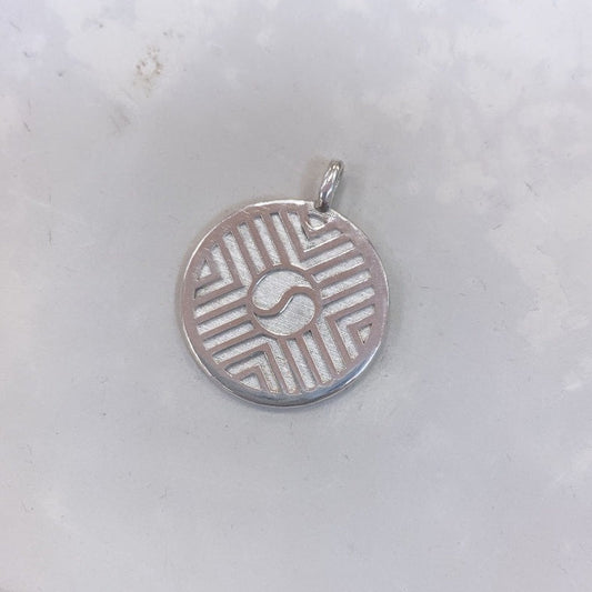 Customized Engraving Pendent - Yin and Yang