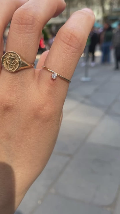 14k Natural Diamond Unique Settling Ring