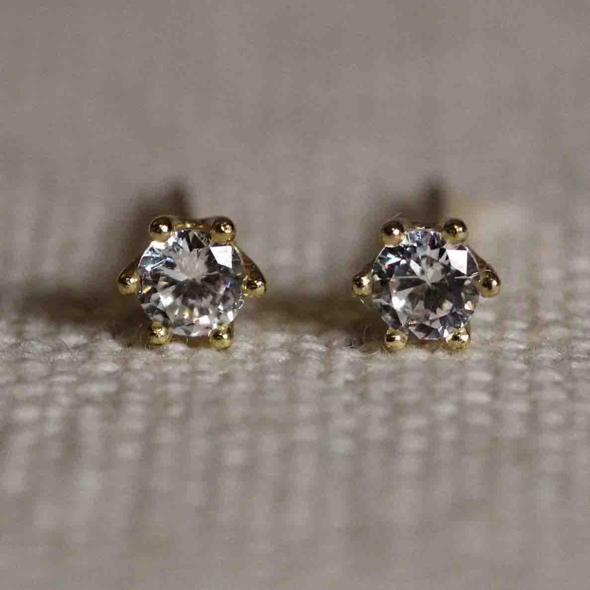 14k 4mm Natural Diamond Stud Earrings