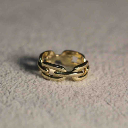 Bold Chain Gold Ring.