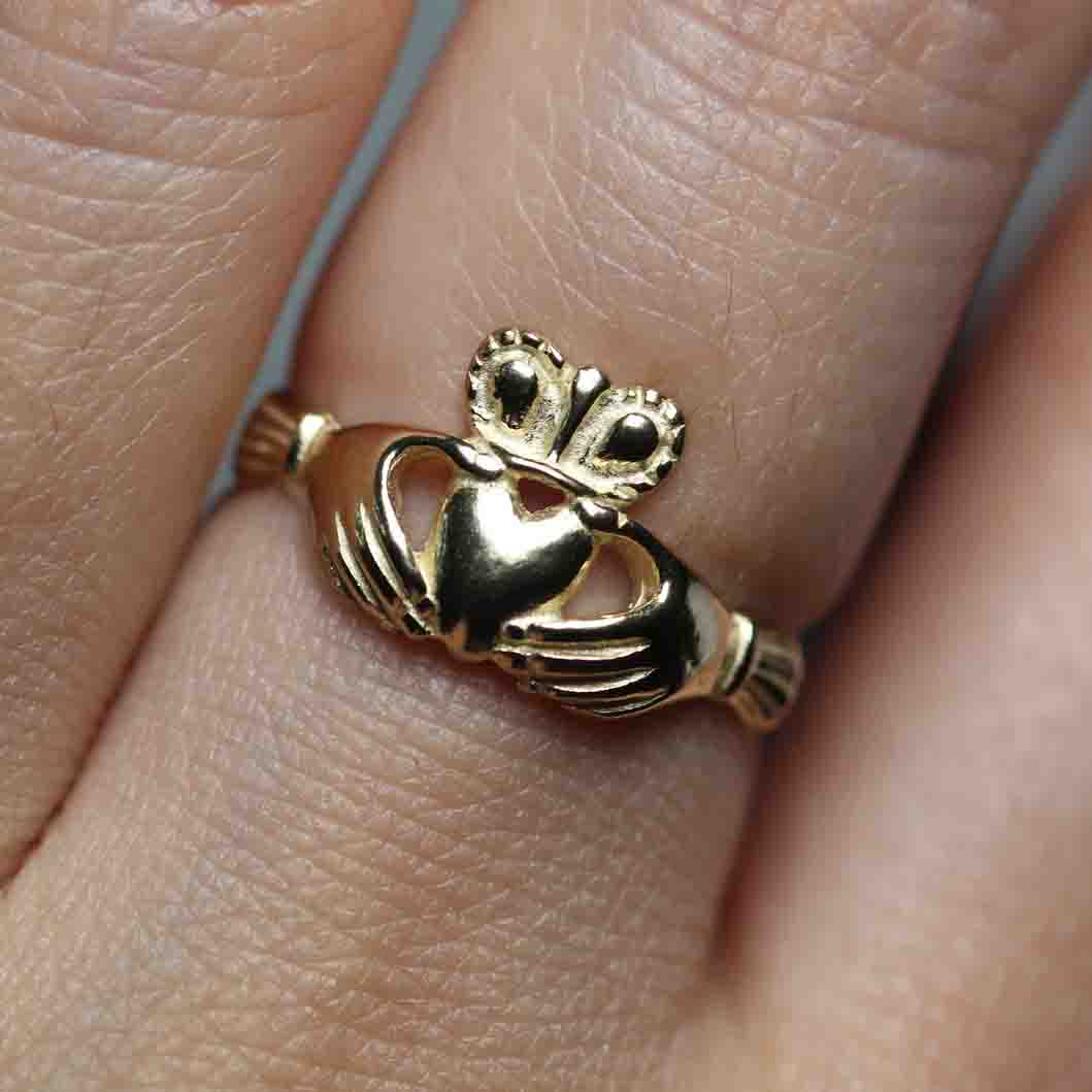 14k Solid Gold Claddagh Ring