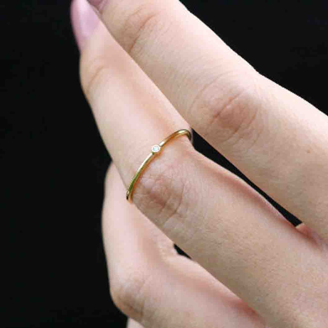 14k Tiny Diamond Simple Gold Ring