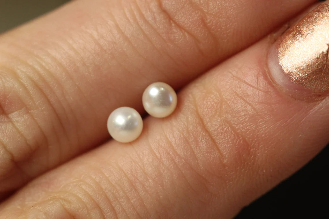 14k Gold 5mm Pearl Earrings