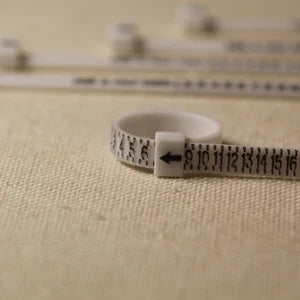 How To Measure Your Ring Size At Home -Ring Sizer - Ring size guide