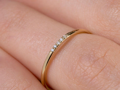 14k Tiny 5 Diamonds Ring